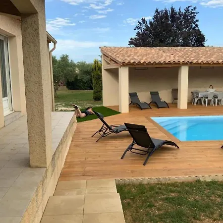 Vila Villa In Occitania With Pool And Garden Saint-Laurent-la-Vernède