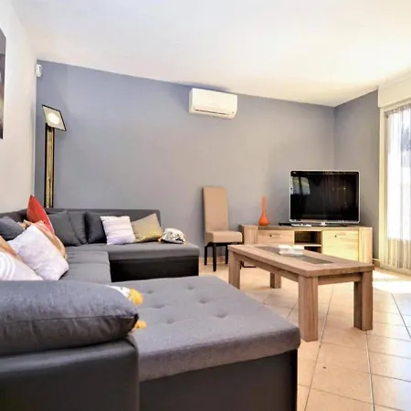 Villa In Occitania With Pool And Garden *