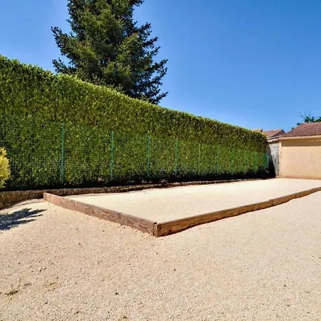 Vila Villa In Occitania With Pool And Garden Saint-Laurent-la-Vernède